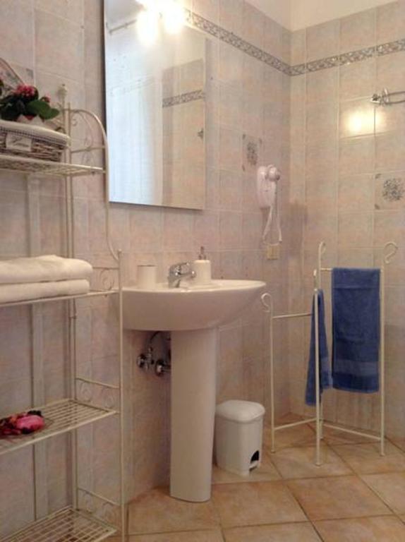 B&B Villa Maria Terni Rum bild