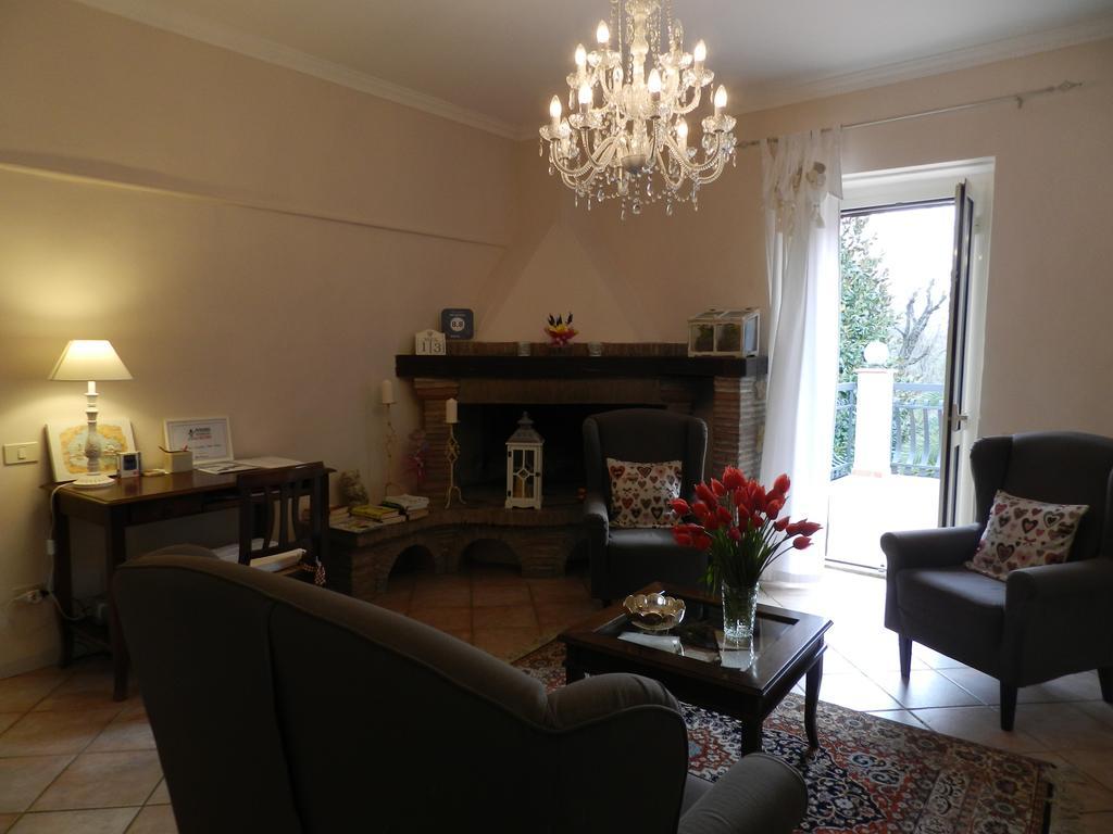 B&B Villa Maria Terni Exteriör bild