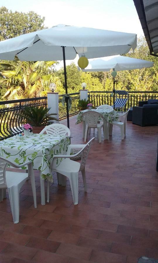 B&B Villa Maria Terni Exteriör bild